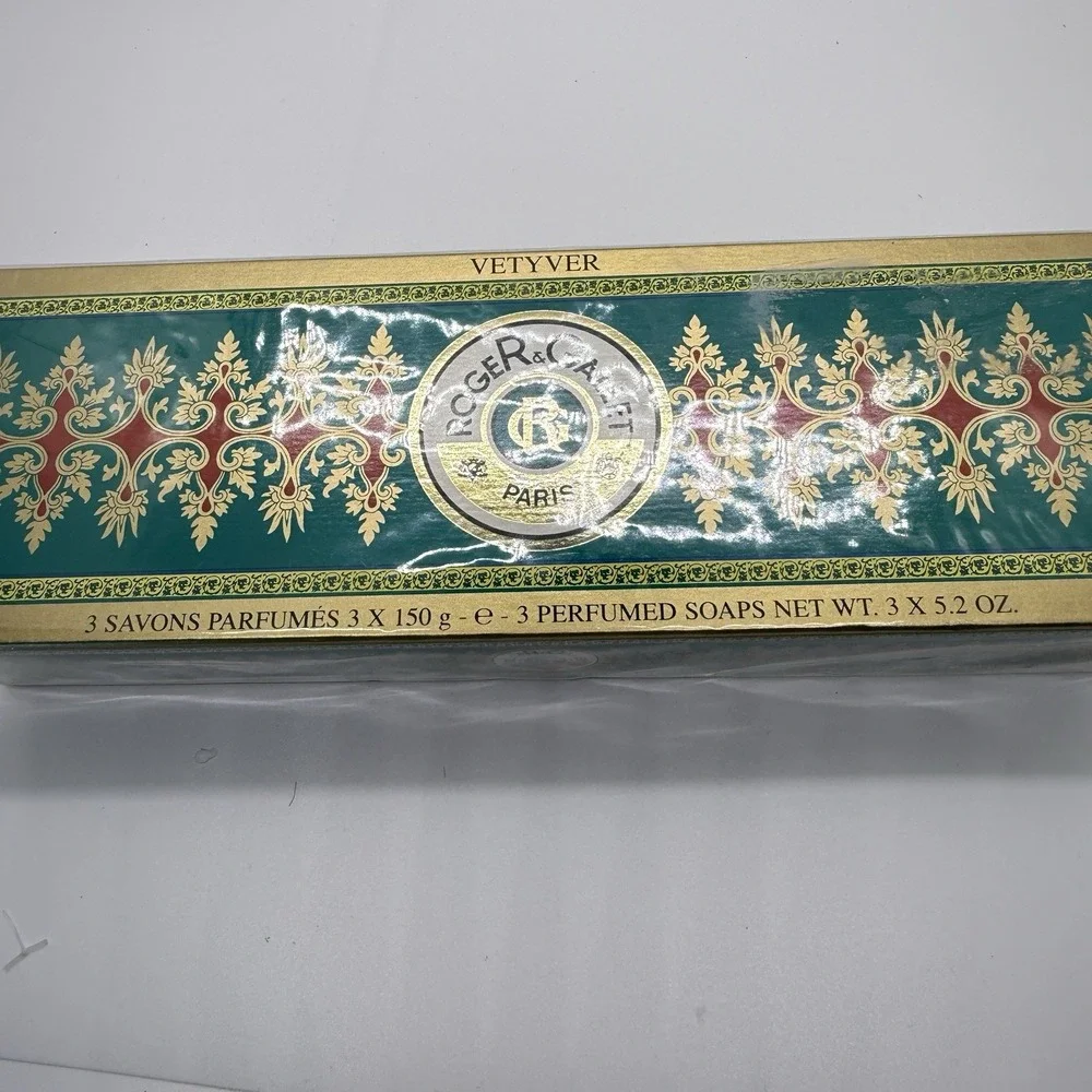Roger & Gallet ships business